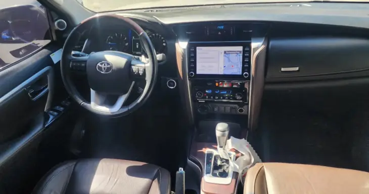 HILUX SW4 2.8 SRX 4X4 7 Lugares 16V Turbo Intercooler