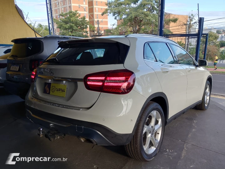 GLA 200 1.6 CGI Enduro 16V Turbo