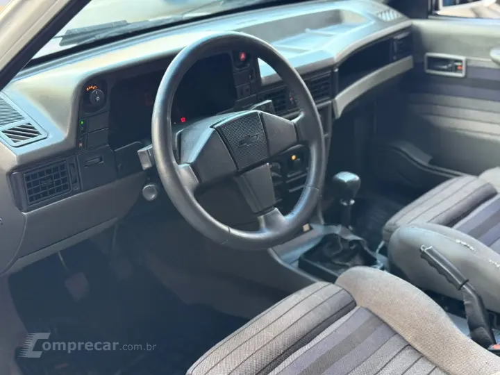 KADETT 2.0 MPFI GSI 8V GASOLINA 2P MANUAL