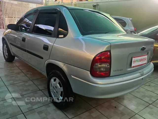 CLASSIC - 1.0 MPFI LIFE 8V 4P MANUAL