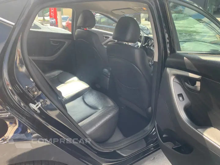 Hyundai Elantra GLS 2.0 16V Flex Aut. 2015