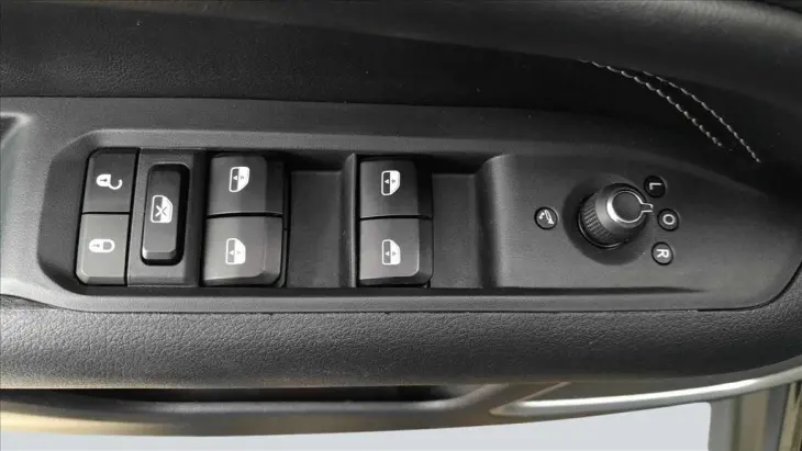 COMPASS 1.3 T270 TURBO FLEX LONGITUDE AT6