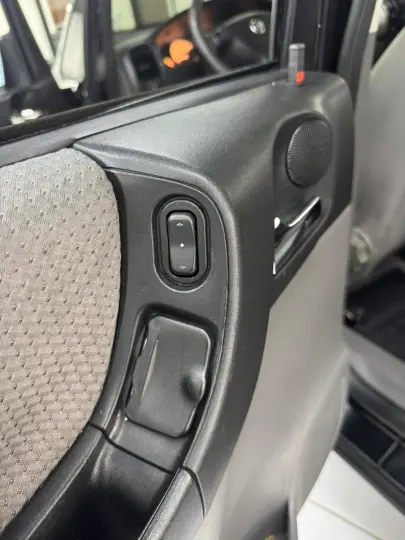 ZAFIRA 2.0 MPFI Expression 8V