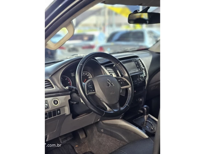 L200 TRITON 2.4 16V TURBO DIESEL SPORT HPE TOP CD 4P 4X4 AUT