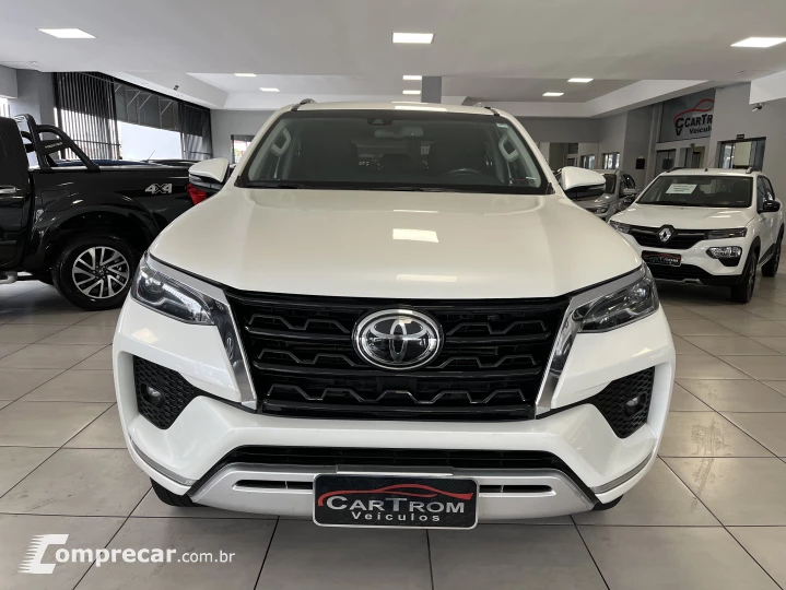 HILUX SW4 2.8 D-4d Turbo SRX 4X4