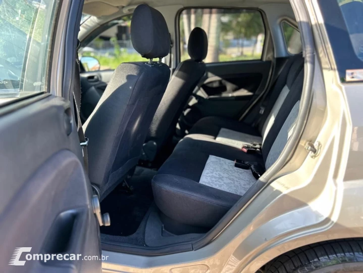 Fiesta Sedan 1.0 8V Flex 4p