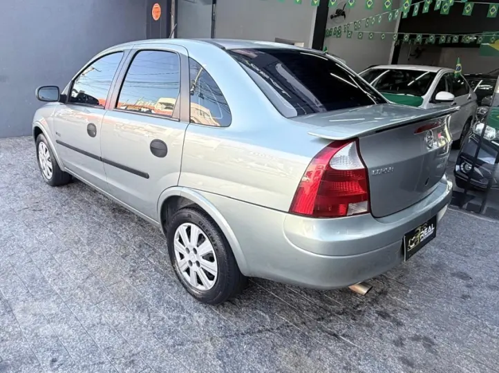 CORSA 1.8 MPFI Sedan 8V