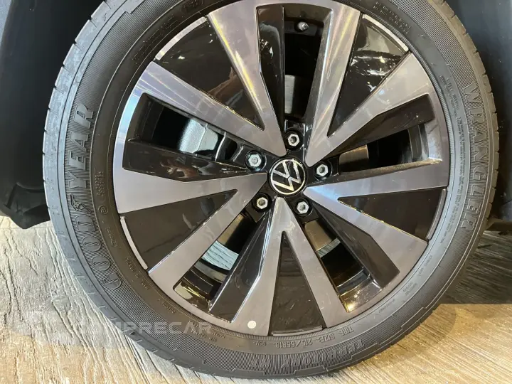 Taos 1.4 16V 4P FLEX 250 TSI COMFORTLINE AUTOMÁTICO