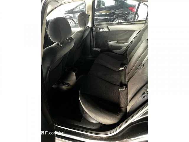 ASTRA HATCH - 2.0 MPFI ADVANTAGE 8V 4P MANUAL