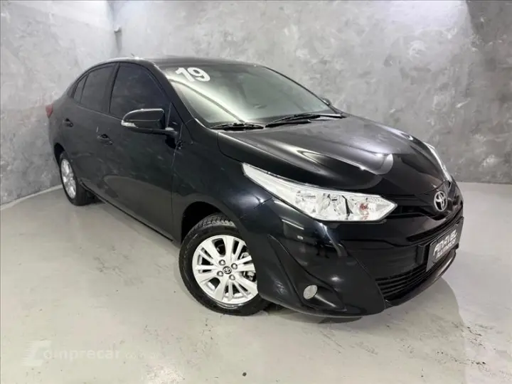 YARIS 1.5 16V Sedan XL