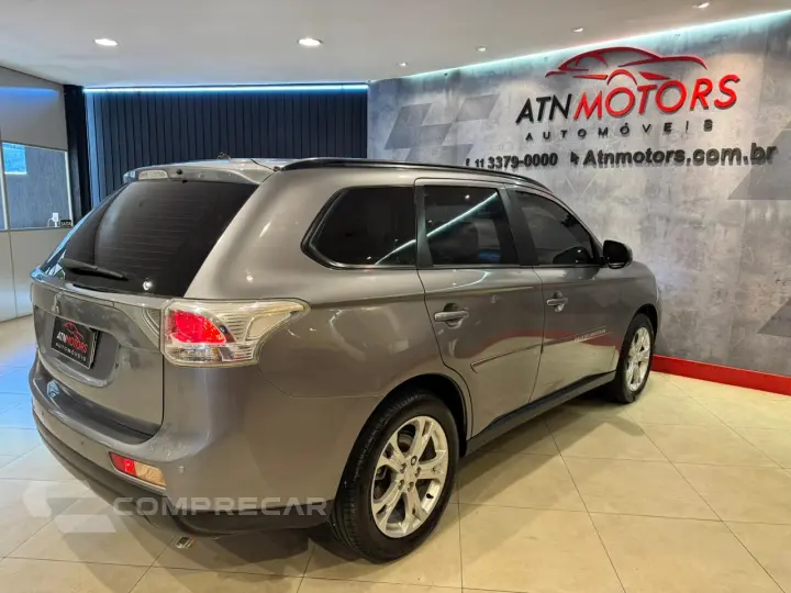 Outlander 2.0 16V 4P AUTOMÁTICO