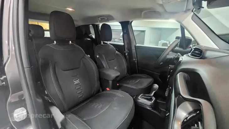 Renegade Sport T270 1.3 TB 4x2 Flex Aut.