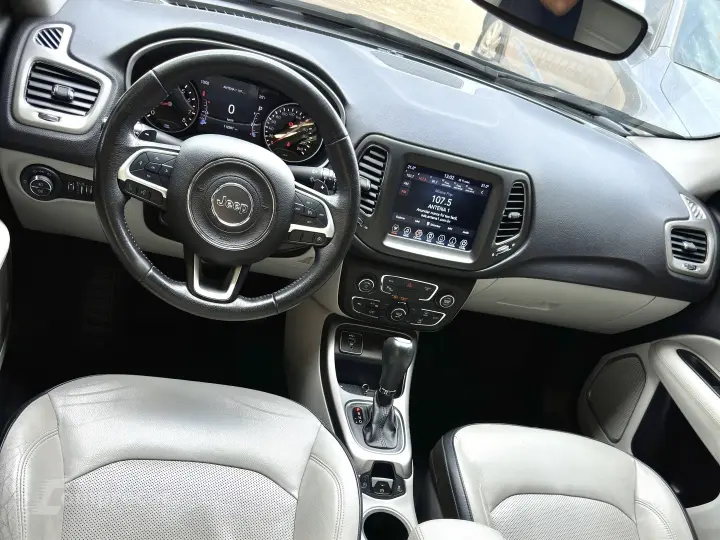 COMPASS 2.0 16V FLEX LONGITUDE AUTOMÁTICO