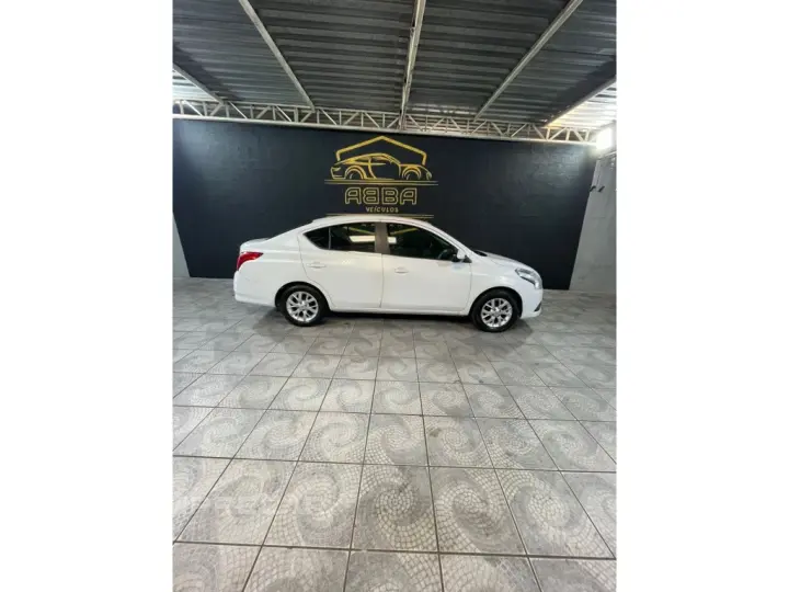VERSA 1.6 16V FLEX SV 4P XTRONIC