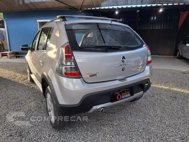 SANDERO - 1.6 STEPWAY 16V 4P AUTOMÁTICO