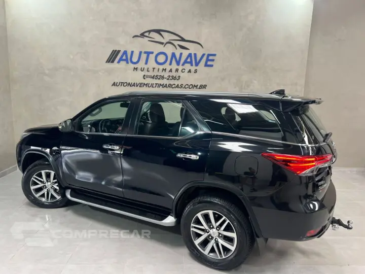 Hilux SW4 2.8 16V 4P SRX 4X4 7 LUGARES TURBO DIESEL AUTOMÁTI