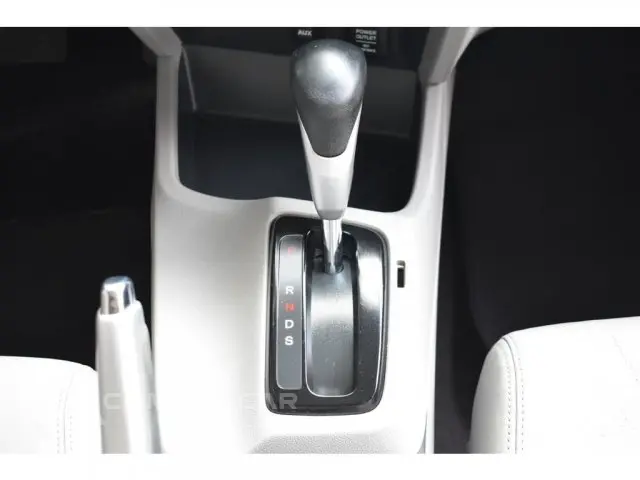 CIVIC - 1.8 EXS 16V 4P AUTOMÁTICO