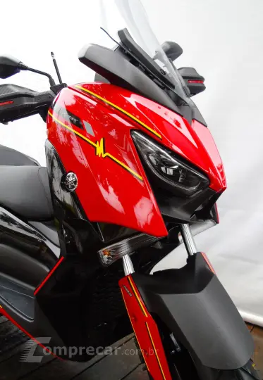 YAMAHA XMAX ABS
