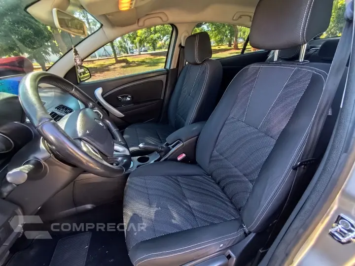 FLUENCE 2.0 DYNAMIQUE 16V FLEX 4P AUTOMÁTICO