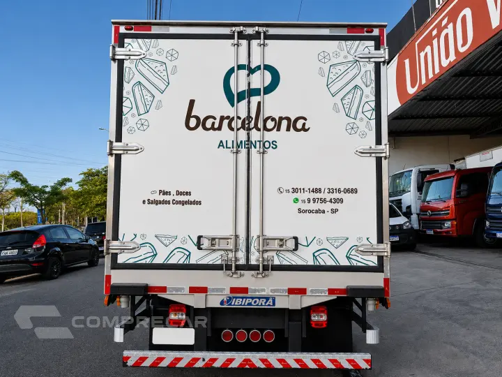 Delivery 10.160 + Baú Refrigerado