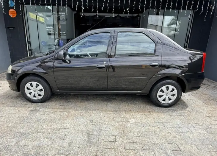 LOGAN 1.0 Authentique 16V