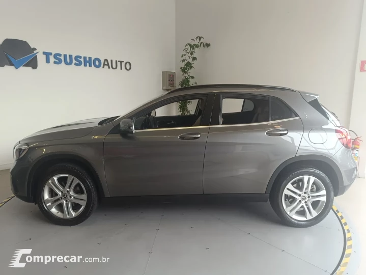 GLA 200 1.6 CGI STYLE 7G-DCT