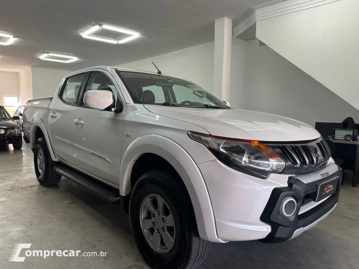 L200 TRITON 2.4 16V Turbo GLS CD 4X4