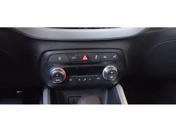 ONIX 1.0 TURBO FLEX PREMIER AUTOMATICO