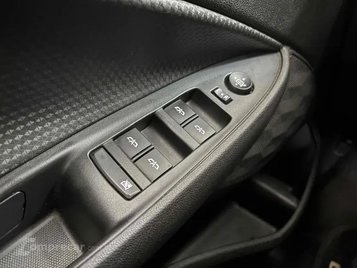 ONIX 1.0 TURBO FLEX PLUS LTZ AUTOMÁTICO