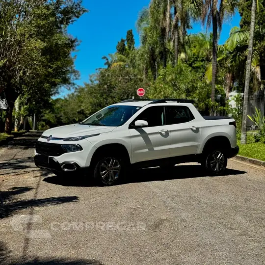 TORO 2.0 16V Turbo Freedom 4WD AT9