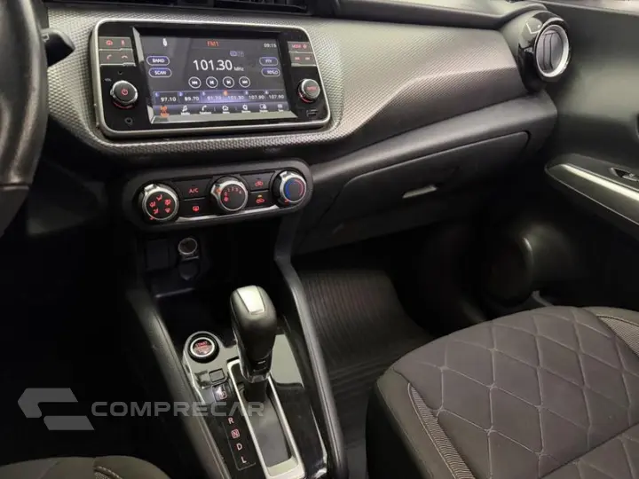 KICKS SV CVT
