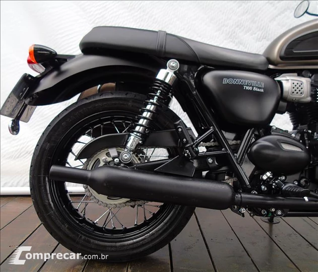 BONNEVILLE T100 BLACK 900