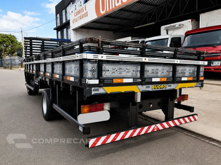Accelo 915c + Carroceria