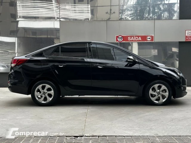 HB20S - 1.6 COMFORT PLUS 16V 4P AUTOMÁTICO
