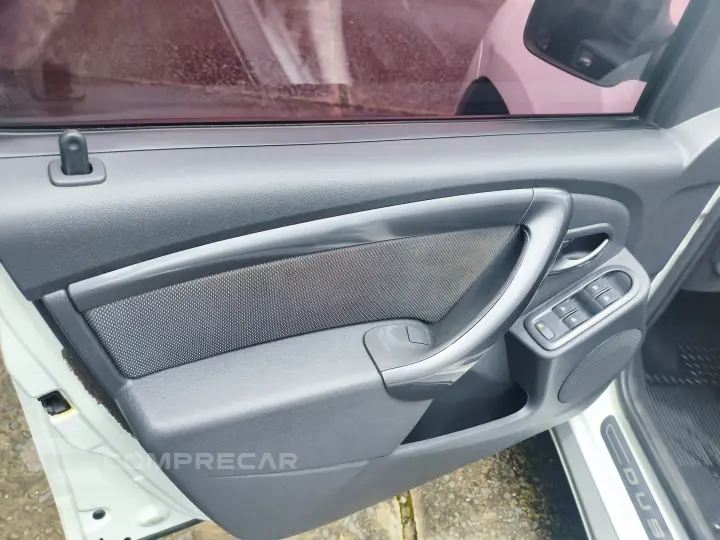 DUSTER 2.0 Tech Road II 4X2 16V