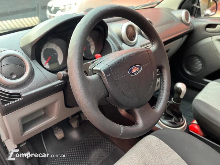 FIESTA 1.6 MPI Sedan 8V