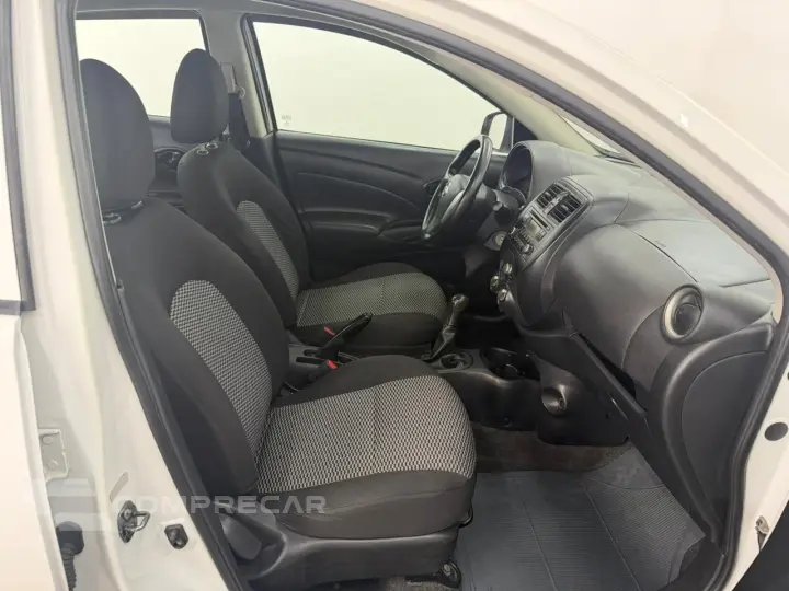VERSA 1.0 12V FlexStart 4p Mec.