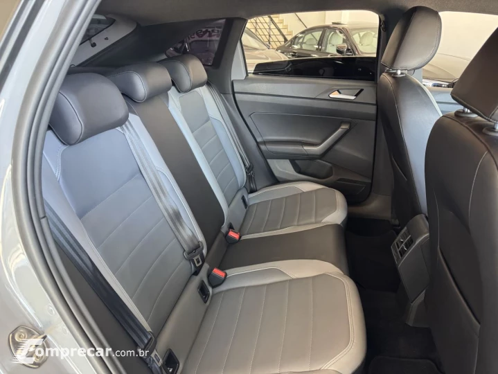 Nivus 1.0 4P FLEX 200 TSI HIGHLINE TURBO AUTOMÁTICO
