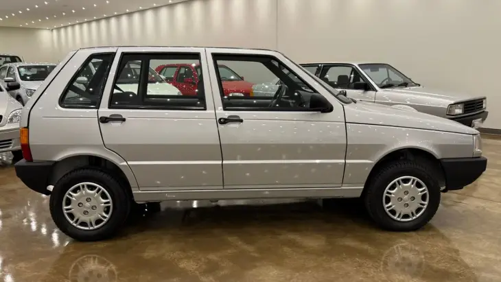 UNO 1.0 IE Mille EX 8V