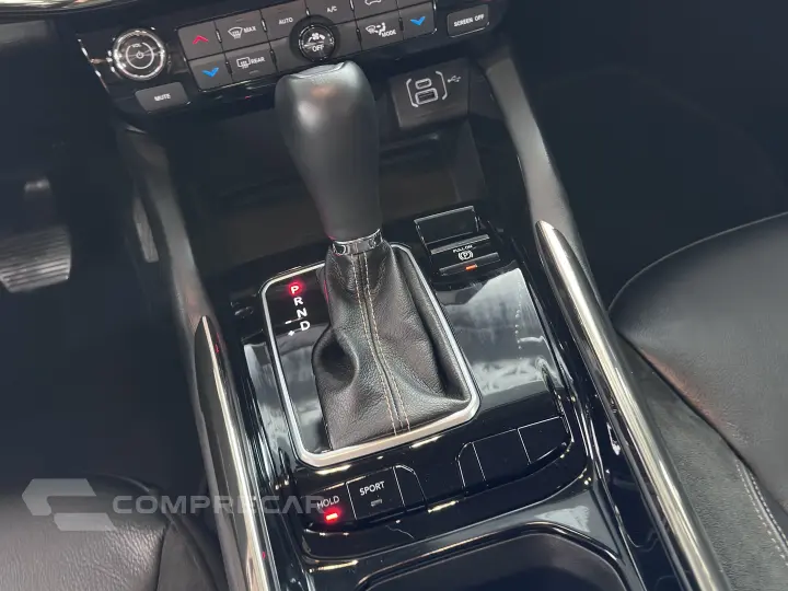 COMMANDER 1.3 T270 TURBO FLEX LIMITED AT6