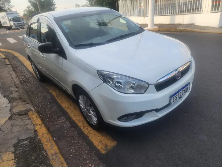 GRAND SIENA 1.6 MPI Essence 16V