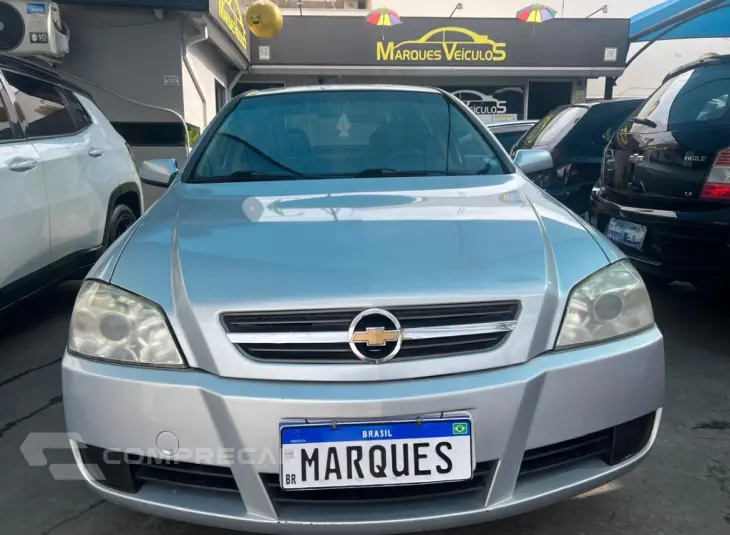 ASTRA 2.0 MPFI Advantage Sedan 8V