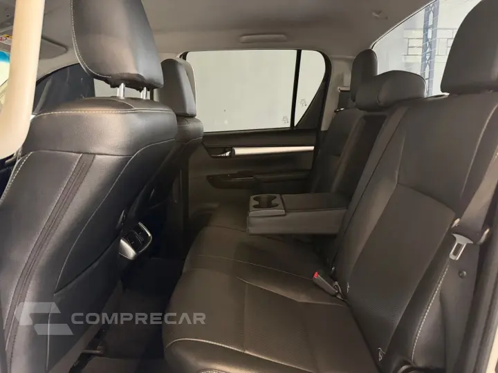 HILUX 2.8 D-4D TURBO DIESEL CD SRX 4X4 AUTOMÁTICO