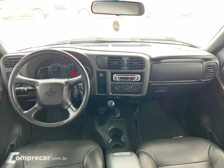 S10 2.4 MPFI Executive 4X2 CD 8V