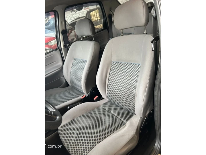 CLASSIC 1.0 MPFI LS 8V FLEX 4P MANUAL