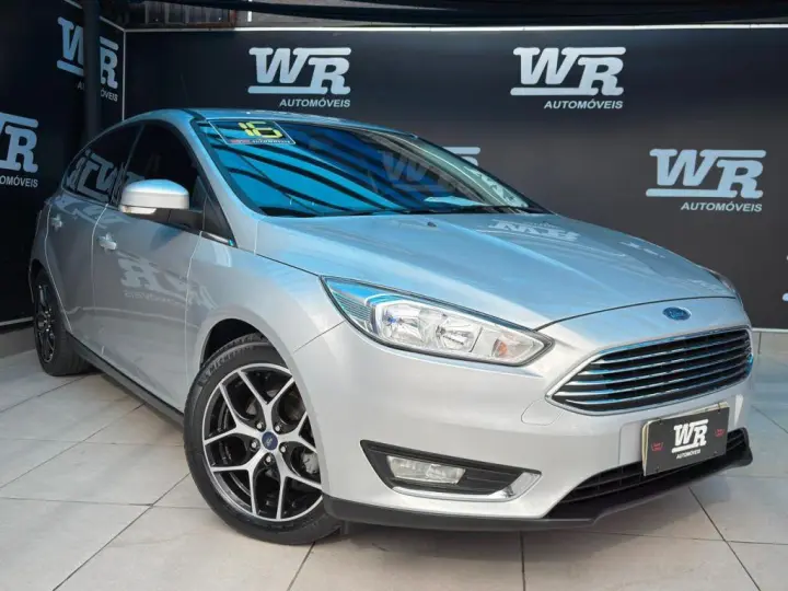 FOCUS 2.0 Titanium Hatch 16V