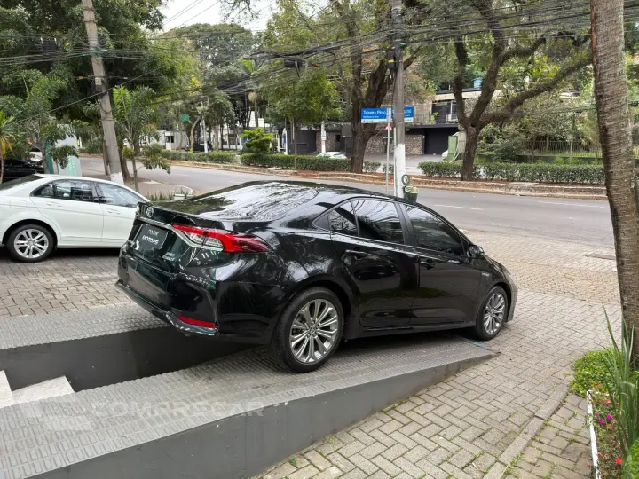 COROLLA 1.8 VVT-I Hybrid Altis