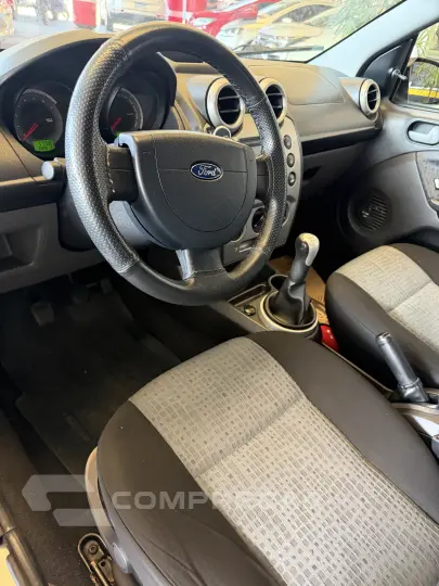 FIESTA 1.6 Rocam Sedan 8V