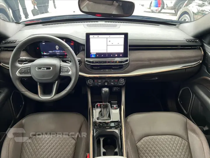 COMMANDER 1.3 T270 TURBO FLEX OVERLAND AT6