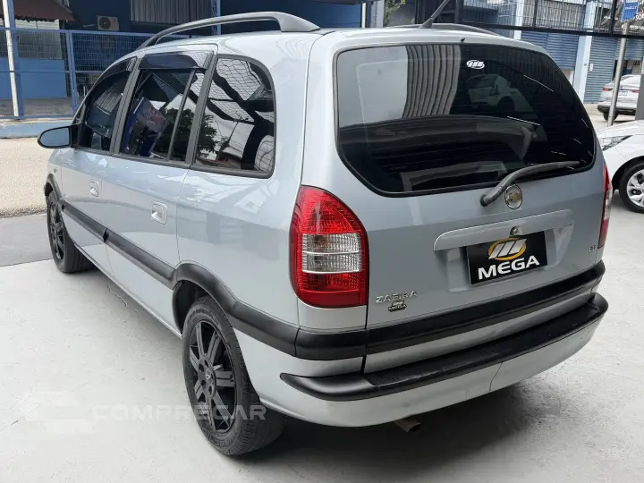 ZAFIRA 2.0 MPFI ELEGANCE 8V FLEX 4P AUTOMÁTICO